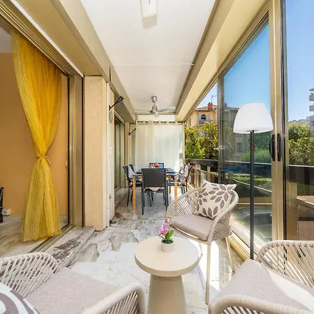 Apartman Luxury ,2p Neuf Climatise, Terrasse Exceptionnelle ,parking, Croisette